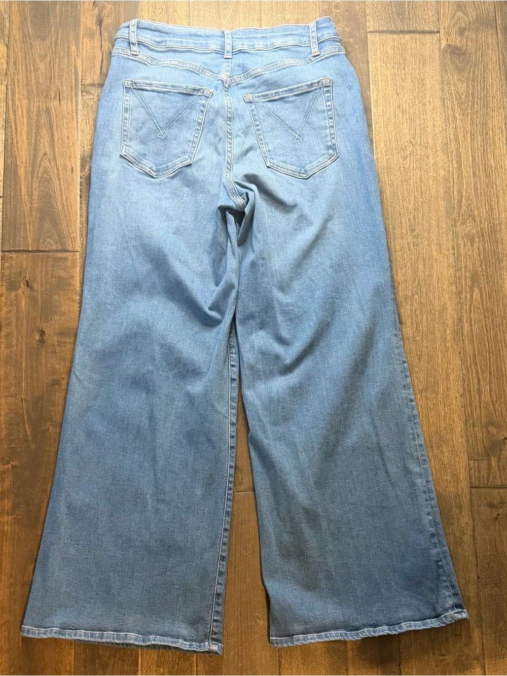 Voyageur High Rise Wide Leg Jeans Women’s Light Wash Denim Relaxed Fit Size 31